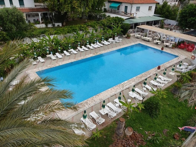 Pool 4, Residenza Al Borgo, Savona