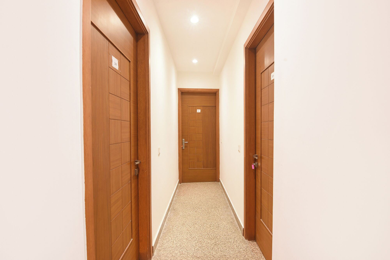 Lobby 4, Fabhotel Downtown Travelodge, Delhi