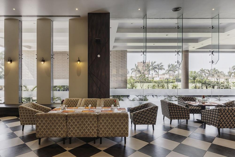Food & Drinks 3, Hotel The Roman Park , Durg