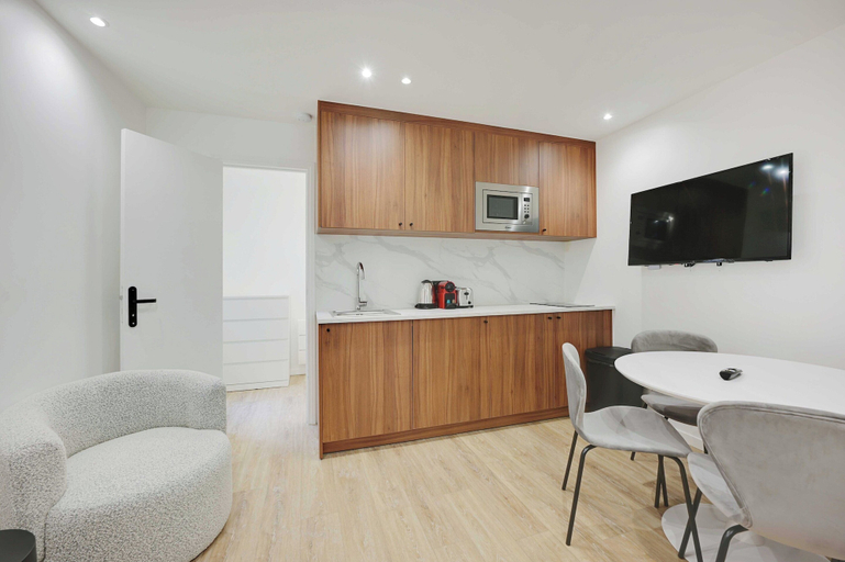 Primary image, Modern apartment with terrace, Seine-Saint-Denis