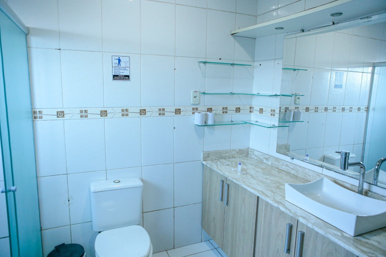 Bathroom, Hotel Locatelli, Esteio