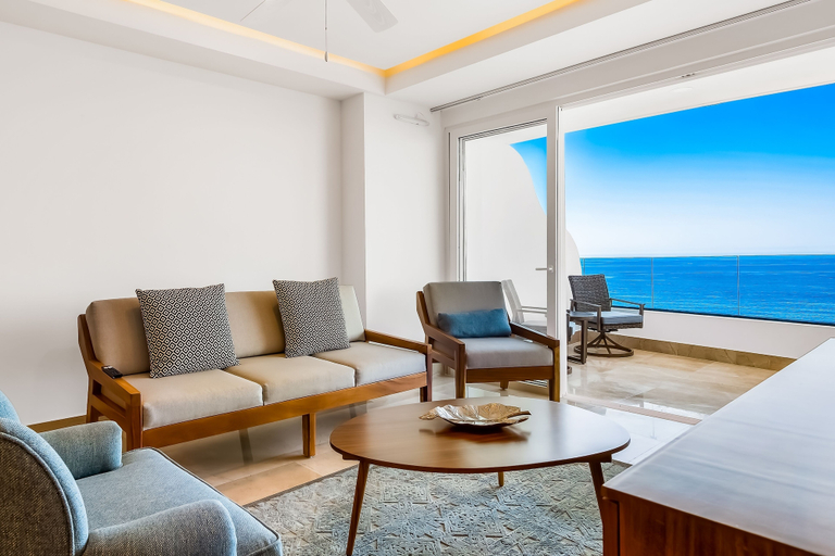 Living area 2, Oceanfront Condo With Rooftop Infinity Pool, Panoramic Views, Balcony, Gym, & AC, Puerto Vallarta