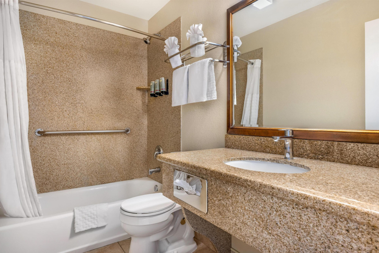 Bathroom 4, Best Western Tradewinds, San Luis Obispo