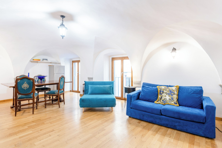 Living area 4, Guesthost - Cattedrale Di Firenze Apartment X5, Florence