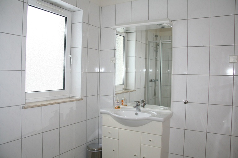 Others 4, Bungalow in Eifel Near Forest and Mountains, Vulkaneifel