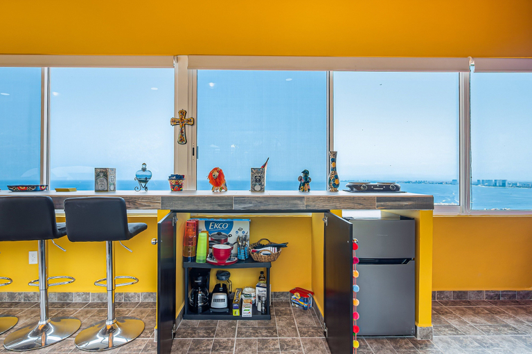 View from room 3, Dog-friendly Ocean View Penthouse & Studio With a Full Kitchen & Kitchenette, Puerto Vallarta