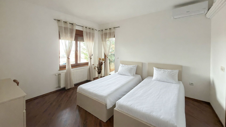 Room 2, Makadam Hotel, Prizren