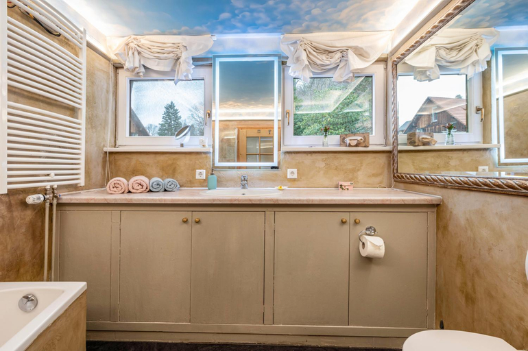 Bathroom 3, Haus Der Malerin Andrea Gawaz, Breisgau-Hochschwarzwald