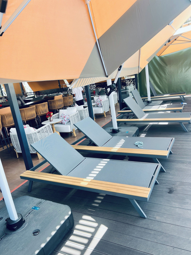 Outdoor dining, Eza Hotel, Kicukiro