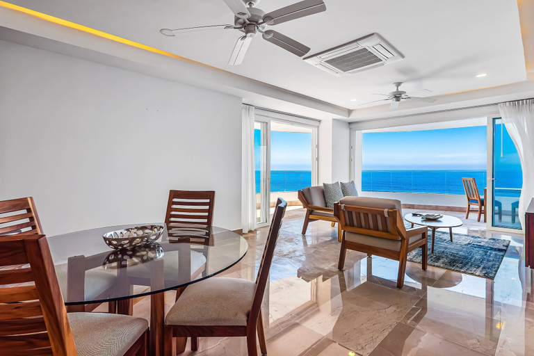 Room 3, Stunning Oceanfront Apartment With Breathtaking Views and Luxurious Amenities, Puerto Vallarta