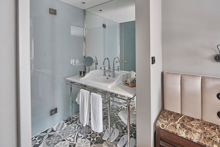 Bathroom 3, Europe Lisboa Boutique Hotel, Lisbon