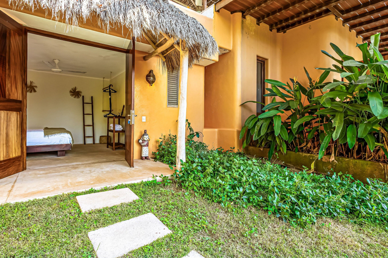 Exterior 2, Tranquil Retreat With Pool, Views of the Ocean, Close to Beach, Compostela