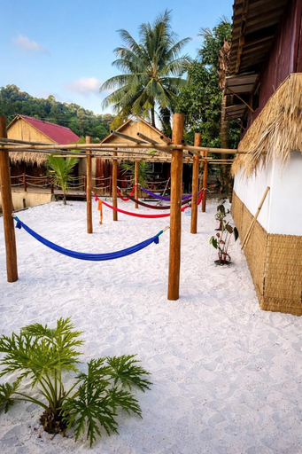Property grounds 3, Cabanas, Sihanoukville