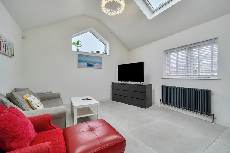 Living area, Modern Seaside Cottage - Sleeps 5, Torbay