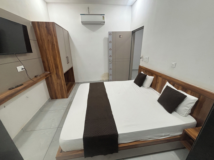 Room 4, Hotel Shyam Jagat Palace, Sikar