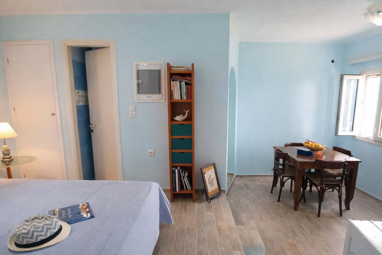 Room 3, Dreamy View in Folegandros, South Aegean
