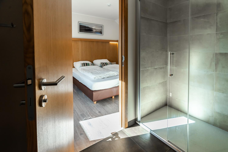 Bathroom, Hotel La Metairie, Liège