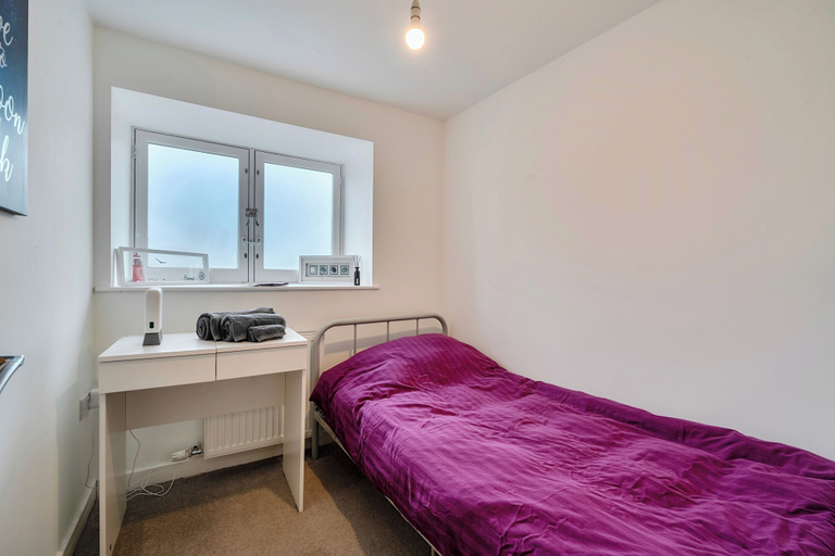 Room 3, Modern Seaside Cottage - Sleeps 5, Torbay