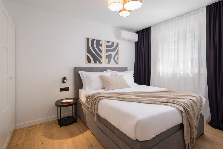 Room 5, Villa Verde Ra anj With Heated Pool, Rogoznica