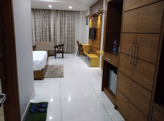 Others 5, Hotel Royal Hillton, Sirmaur