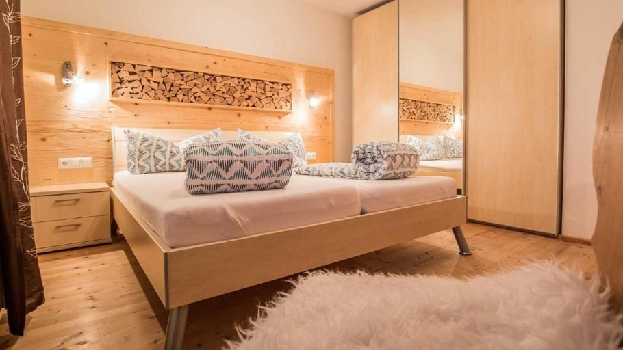 Bedroom 3, Haus Alpenkönig, Innsbruck Land