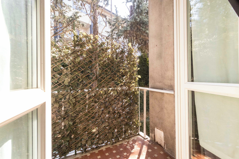 Balcony 5, Guesthost - Charming Apt With Parking!, Torino