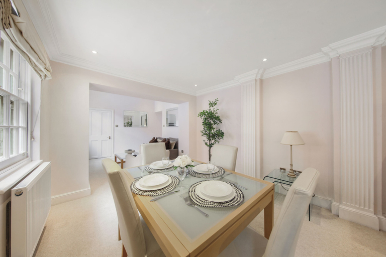 In-room dining 5, Hertford Flat 5, London