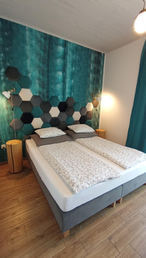 Bedroom, 4 Pokoje Swory, Chojnice