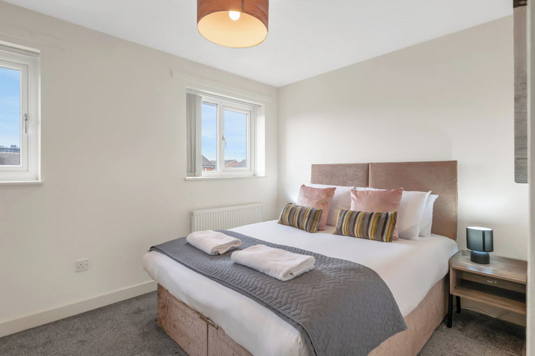 Room 3, Peregrine House, Nottingham