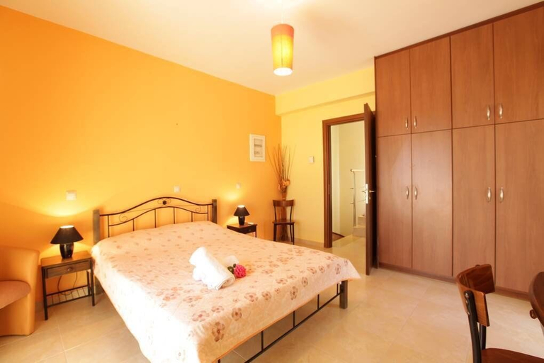 Room 3, Romance Relax, Central Greece