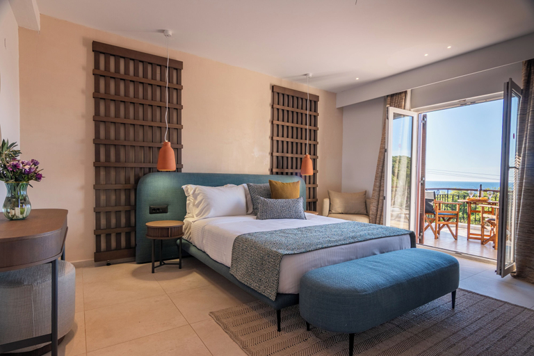 Bedroom 3, Hotel Delfinia, North Aegean