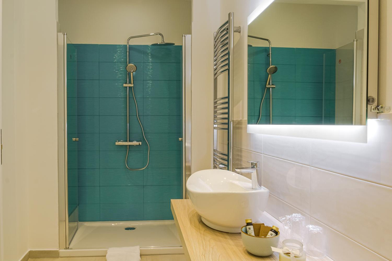 Bathroom 2, Guest Home RoSe, Messina