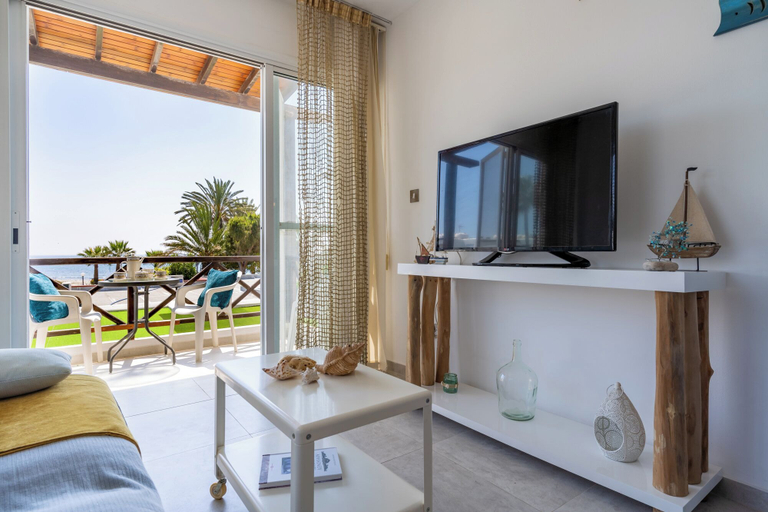 Living area 4, Seawaves 1- BR Apt. by Meneou Beach, Larnaca