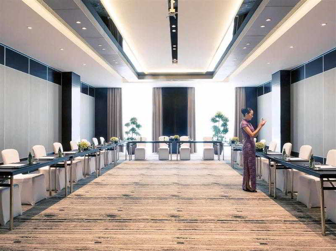 Business Facilities