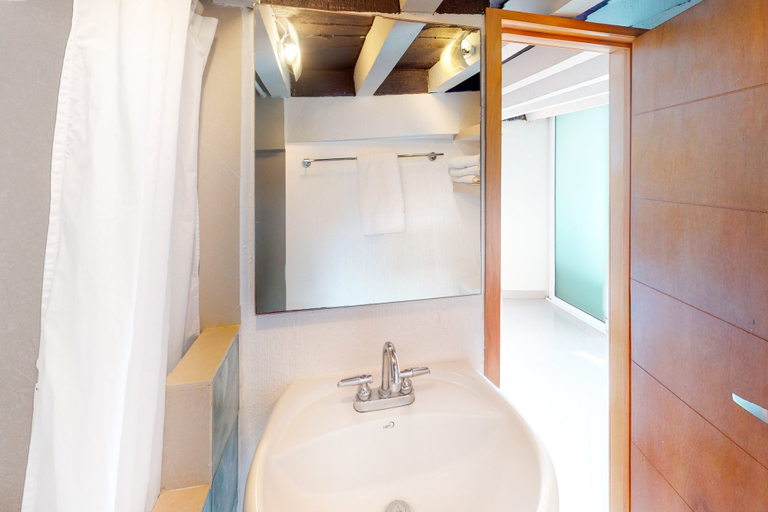Bathroom 2, Modern & Bright Condo With Ocean Views & Pool - Walk to the Beach, Puerto Vallarta