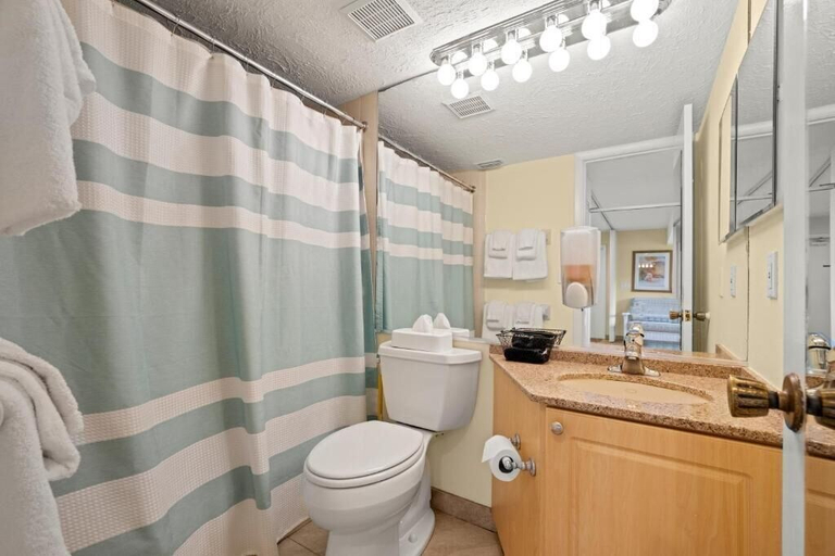 Bathroom 2, Gulf Tides by Coolvacay, Sarasota