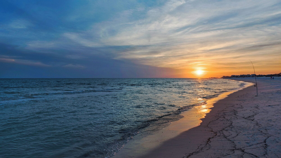 Beach 3, 3BR Camp Creek Home in Seacrest With Pool & Beach Access, Walton