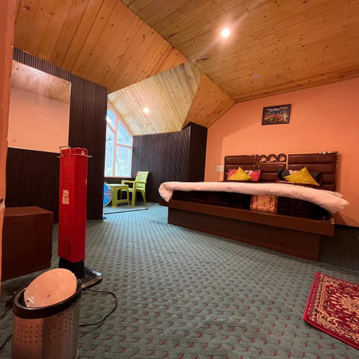 Room 4, Hotel Ilhan Sonamarg, Ganderbal