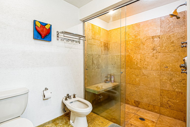 Bathroom 5, Beachfront 4th-floor Condo With Views, Outdoor Pool, Balcony, W/D & Central AC, Puerto Vallarta