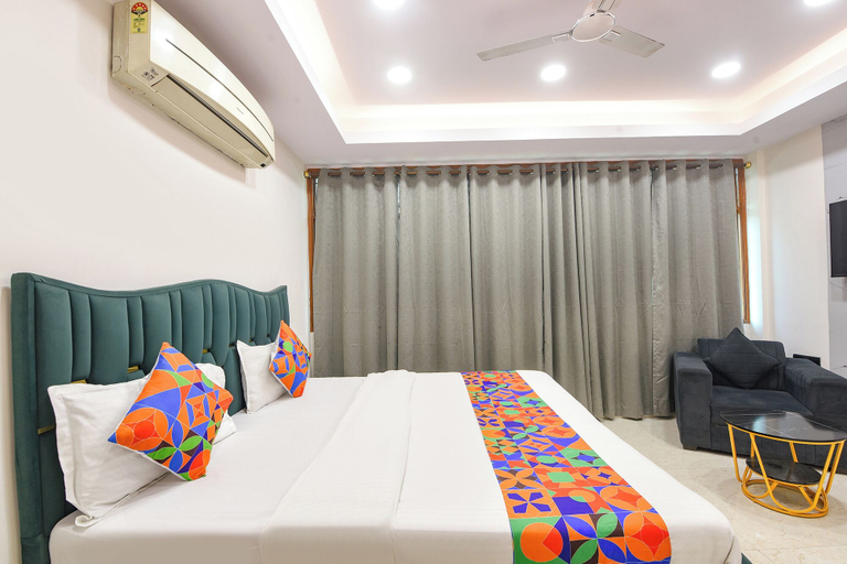 Room 2, Fabhotel Park View, Delhi