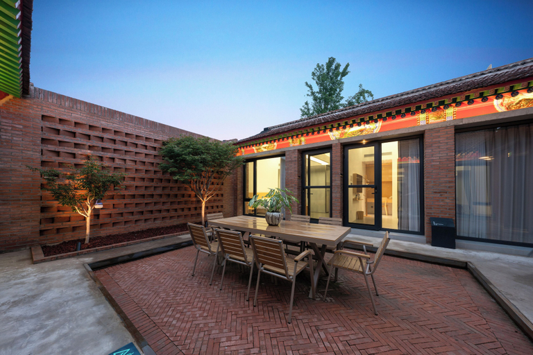 Outdoor dining 5, La Venta Inn, Beijing