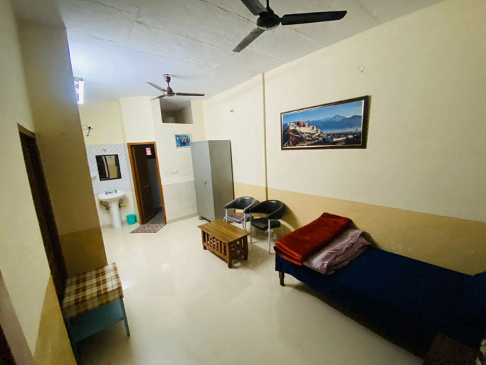 Others 5, Negi Lodge Chandigarh, Chandigarh