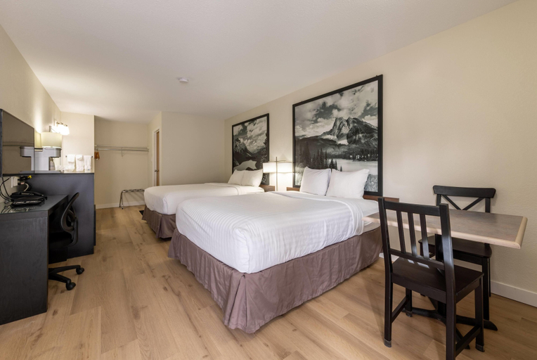 Bedroom 3, Super 8 By Wyndham Golden, Columbia-Shuswap
