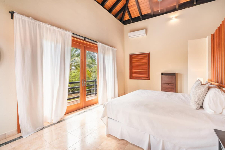 Room 4, Amazing Villa w Pool Maid BBQ at Green Village, San Rafael del Yuma