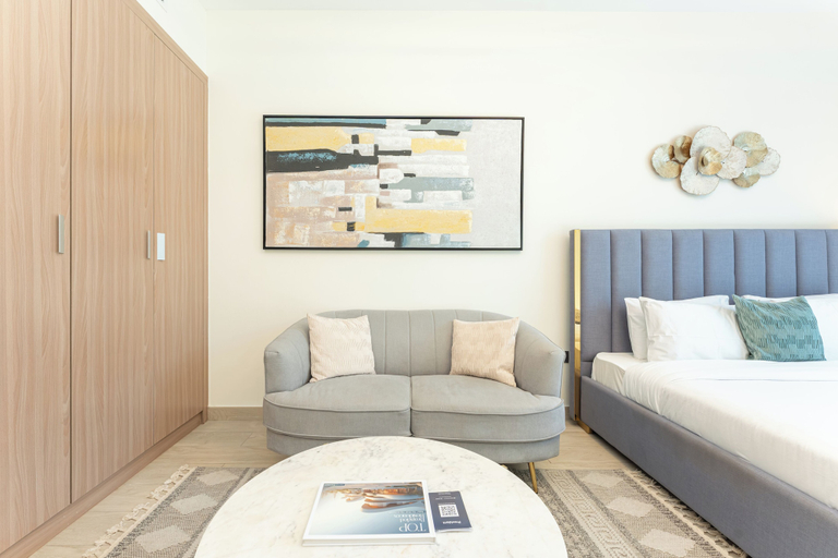 Room 3, PVH - Azizi Riviera 13 - Modern Studio, Dubai