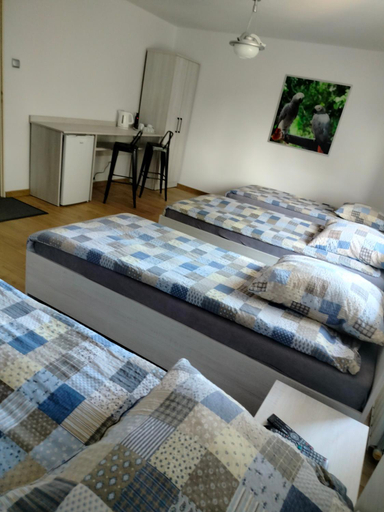 Bedroom 2, Noclegi i Restauracja Gracja, Bełchatów