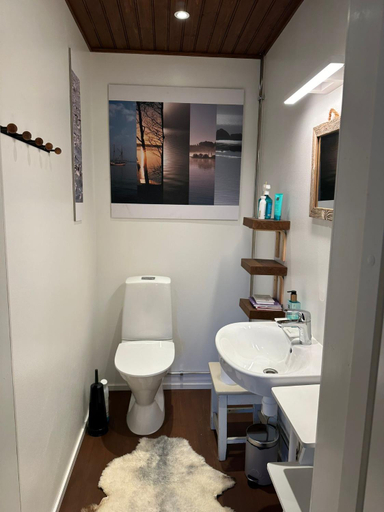 Bathroom 3, Matmalmen E&A, Finland Proper