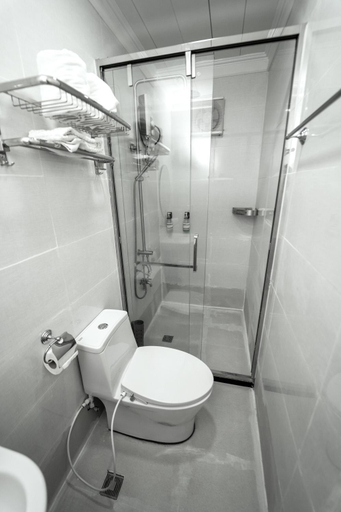 Bathroom 3, Balay Talisay, Sorsogon City