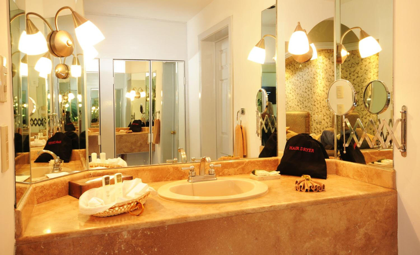 Bathroom, Hotel Baruk Teleferico Centro Historico, Vetagrande