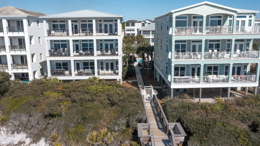Exterior 3, Seagrove Gulf Front 4BR With Pool & Private Beach + Free Attraction Tickets!, Walton
